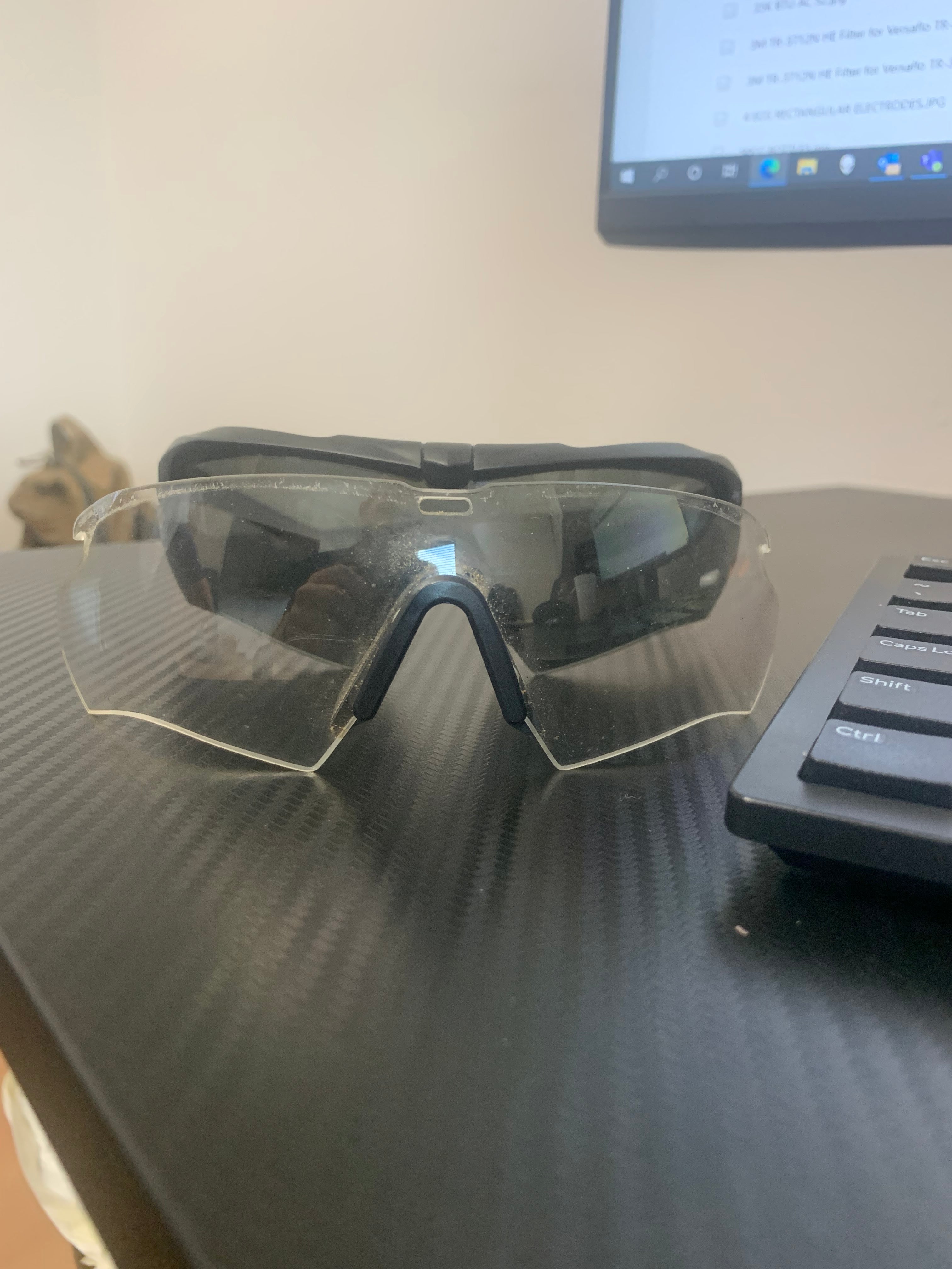 ESS Glasses-(Used) - part 01533 - USA Supply (1 of 3)