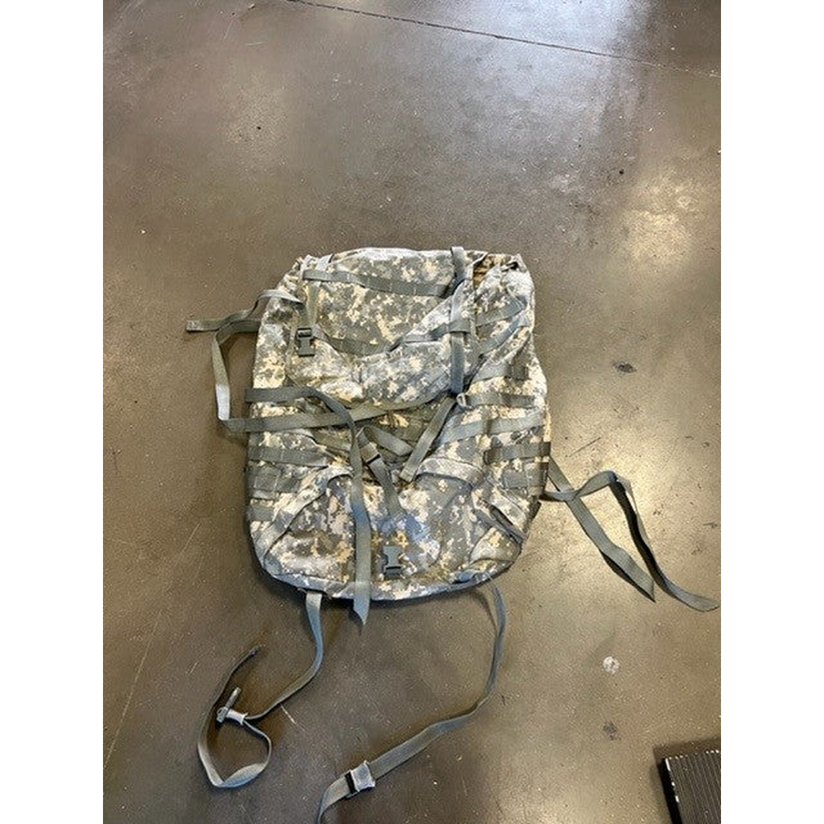 GENUINE U.S. MILITARY ISSUE MOLLE II Rucksack Large Pack - part 8465015236276 - USA Supply