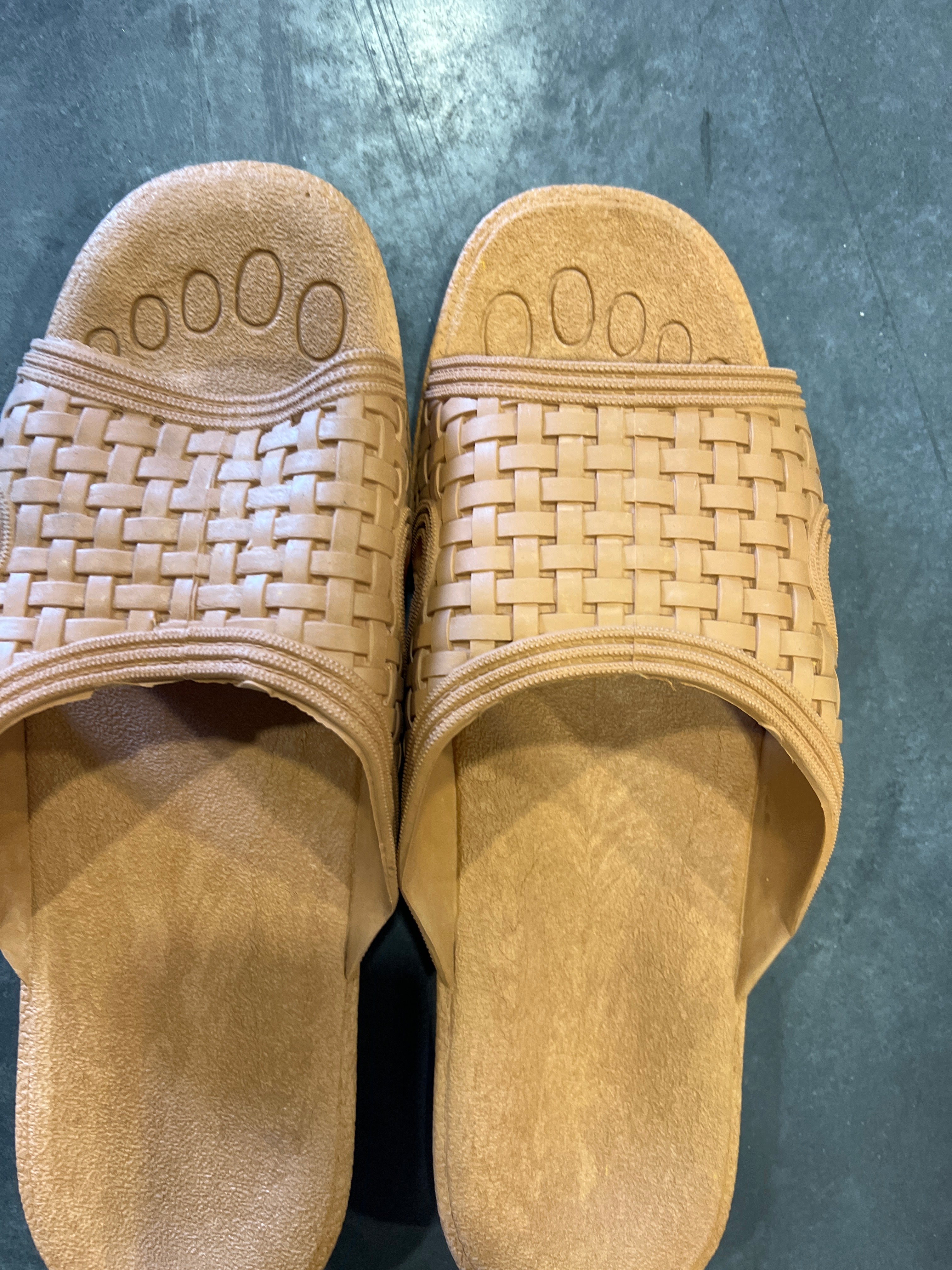 Shower Shoes/Sandals size 12 - part 850M011A003B - USA Supply (1 of 2)