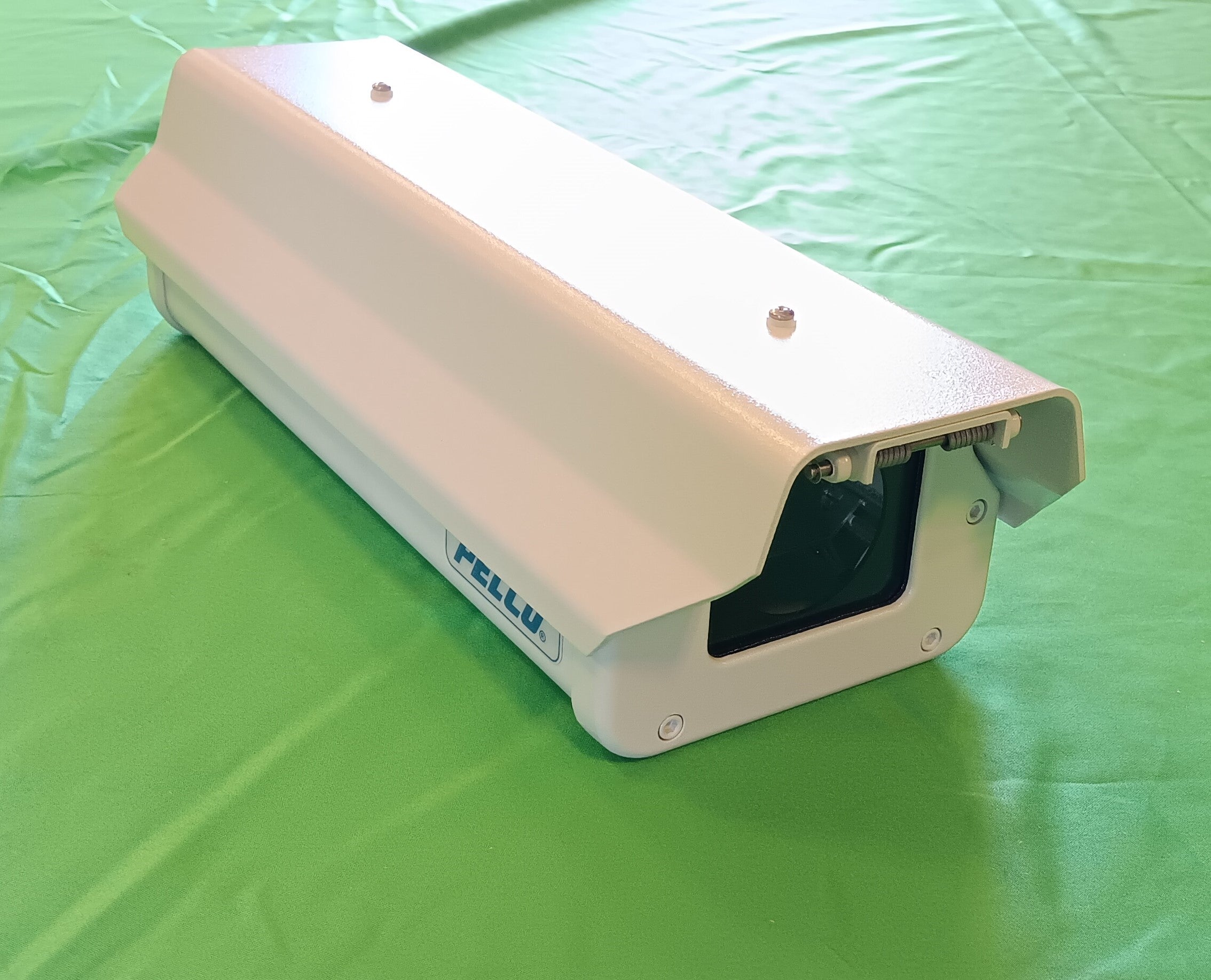 Pelco EH3512-2 Series Environmental Enclosure - New - part 15167 - USA Supply (1 of 2)