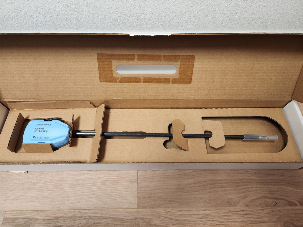 
                  
                    Da Vinci Si/S EndoWrist Potts Scissors, 8 mm 420001 - New/Open Box
                  
                