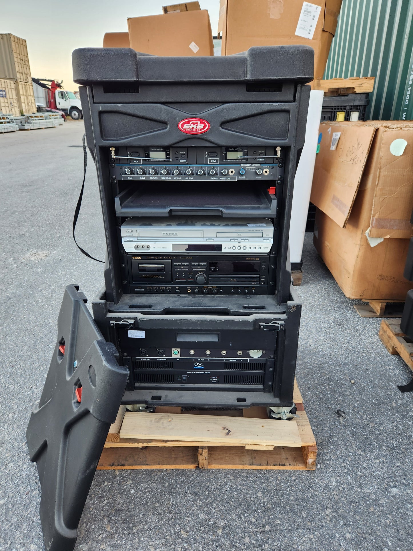 Shure SCM 800 and QSC ISA 280 with Rack Mount – USA Supply